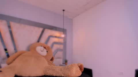 Snapshot of _kaylabrown_ chatting on 02-02-26, 12:04 KAYLA online show from 02-02-26, 12:04