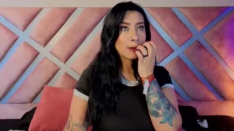 kelly online show from 02-24-26, 04:38