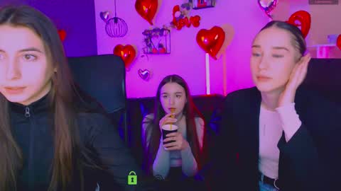 _kellykitten_ online show from 03-04-26, 09:59