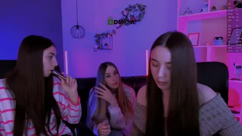 _kellykitten_ online show from 04-06-26, 08:59