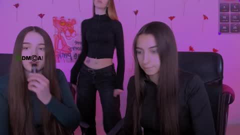 _kellykitten_ online show from 04-13-26, 08:53