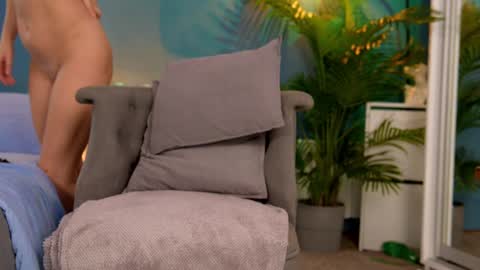 Snapshot of _keti_ chatting on 03-02-25, 06:59 FANSLY --- anal in private 700 tokens online show from 03-02-25, 06:59
