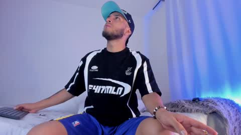    online show from 01-08-25, 05:05