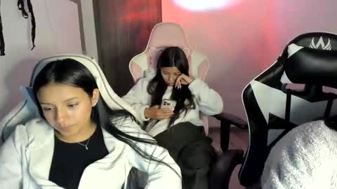 Snapshot of _khloe_sweet chatting on 11-19-25, 11:27 khloe sweet online show from 11-19-25, 11:27