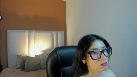 Kiraaaa 0 online show from 04-19-26, 05:56