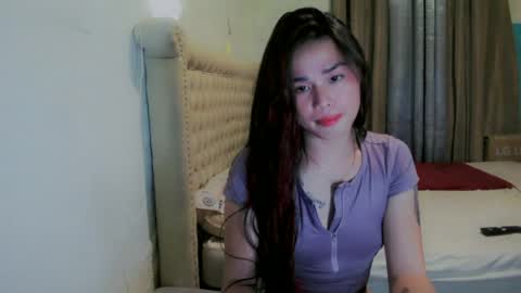Snapshot of _kittieluxe chatting on 06-18-26, 10:52 _kittieluxe online show from 06-18-26, 10:52
