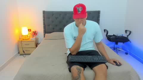 your favorite girl online show from 12-22-24, 03:22