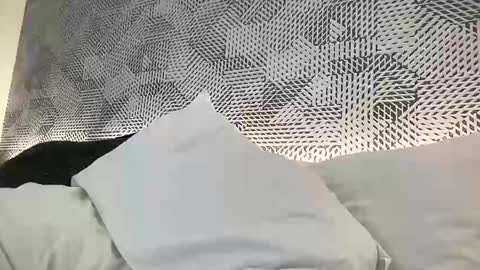 Kiwi online show from 01-10-25, 03:50