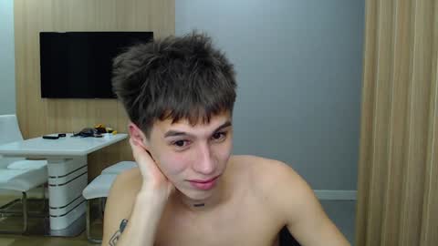 Snapshot of _kurt chatting on 12-06-24, 11:14 Kurt online show from 12-06-24, 11:14