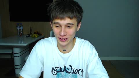 Snapshot of _kurt chatting on 01-05-25, 08:32 Kurt online show from 01-05-25, 08:32