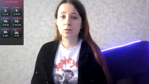 Snapshot of _kylle_ chatting on 09-27-25, 10:09 _kylle_ online show from 09-27-25, 10:09