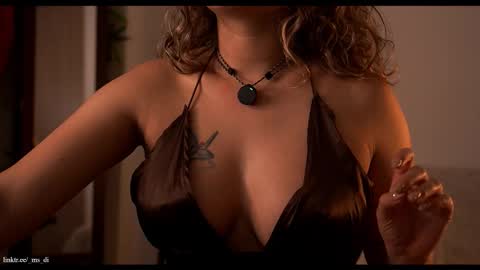 Snapshot of _lady_di chatting on 12-05-25, 03:59 Not on OF Some stuff for sale online show from 12-05-25, 03:59