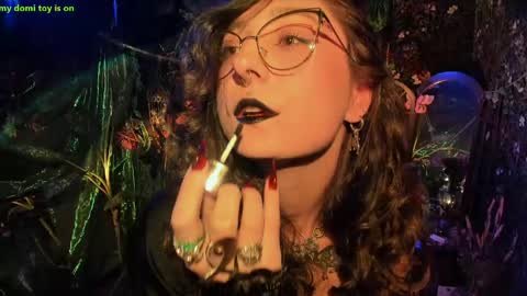 Snapshot of _lady_luna_ chatting on 04-30-26, 10:25 Lady Luna online show from 04-30-26, 10:25