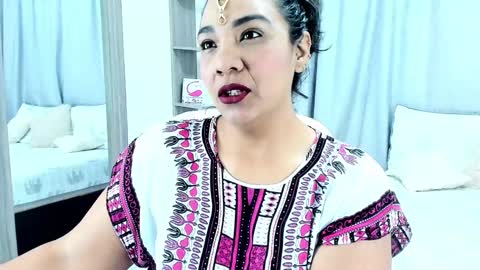NAILHA SAJANI  online show from 12-11-24, 01:39
