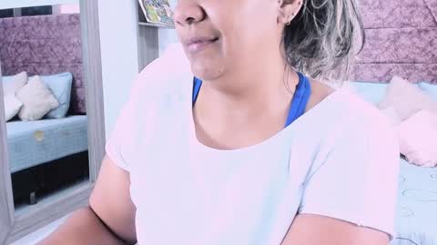 NAILHA SAJANI  online show from 02-04-25, 11:49