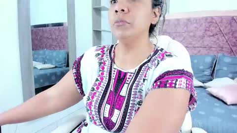 NAILHA SAJANI  online show from 03-06-25, 11:47