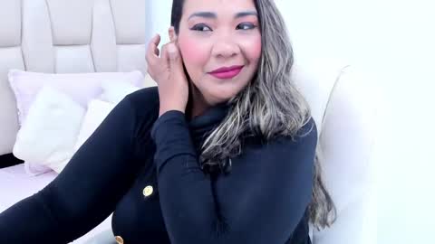 NAILHA SAJANI  online show from 09-15-25, 07:25