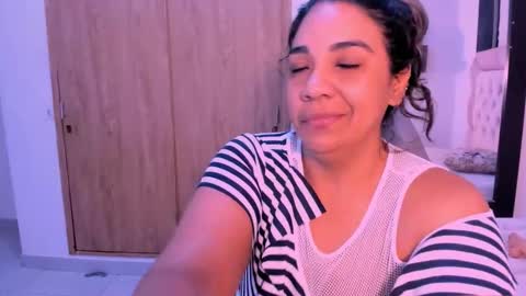 NAILHA SAJANI  online show from 10-19-25, 12:39