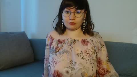 Snapshot of _lalilu_ chatting on 12-16-24, 09:46 _lalilu_ online show from 12-16-24, 09:46