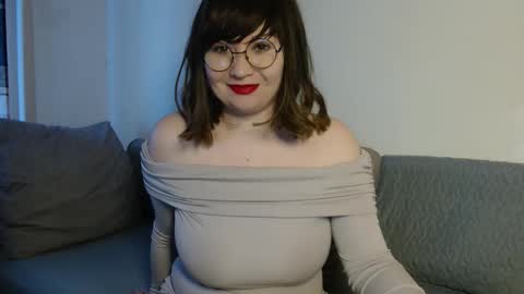 Snapshot of _lalilu_ chatting on 12-26-24, 10:05 _lalilu_ online show from 12-26-24, 10:05