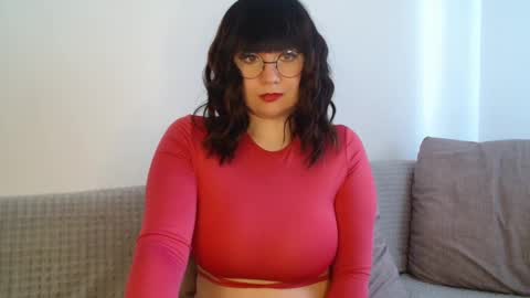 Snapshot of _lalilu_ chatting on 02-15-25, 07:27 _lalilu_ online show from 02-15-25, 07:27