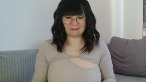 Snapshot of _lalilu_ chatting on 02-27-25, 11:10 _lalilu_ online show from 02-27-25, 11:10