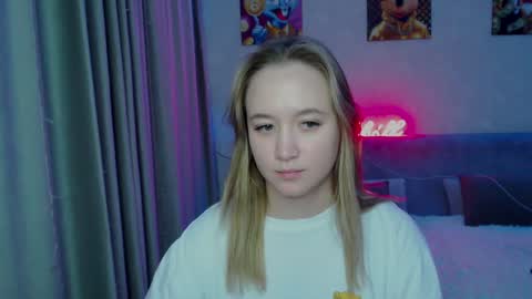 _lalune_ online show from 12-25-24, 12:37