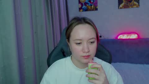 _lalune_ online show from 01-20-25, 01:39