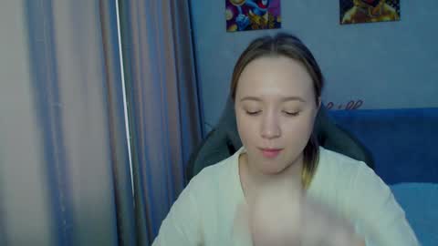 _lalune_ online show from 02-04-25, 05:10