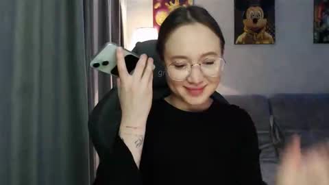 Snapshot of _lalune_ chatting on 01-14-26, 02:01 _lalune_ online show from 01-14-26, 02:01