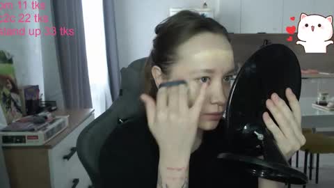 Snapshot of _lalune_ chatting on 02-01-26, 10:47 _lalune_ online show from 02-01-26, 10:47
