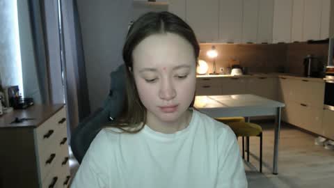 Snapshot of _lalune_ chatting on 02-04-26, 10:21 _lalune_ online show from 02-04-26, 10:21