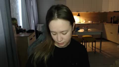 Snapshot of _lalune_ chatting on 02-11-26, 10:09 _lalune_ online show from 02-11-26, 10:09