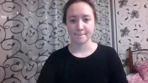 Snapshot of _lalune_ chatting on 02-15-26, 06:48 _lalune_ online show from 02-15-26, 06:48
