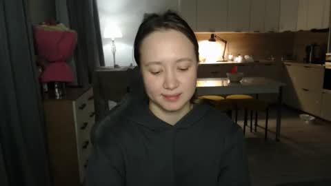 Snapshot of _lalune_ chatting on 02-18-26, 02:46 _lalune_ online show from 02-18-26, 02:46