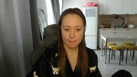 Snapshot of _lalune_ chatting on 03-19-26, 06:39 _lalune_ online show from 03-19-26, 06:39