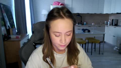 Snapshot of _lalune_ chatting on 04-07-26, 01:55 _lalune_ online show from 04-07-26, 01:55