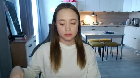 Snapshot of _lalune_ chatting on 04-08-26, 12:49 _lalune_ online show from 04-08-26, 12:49