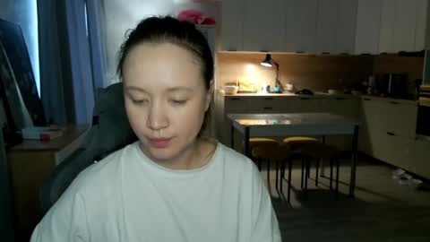 Snapshot of _lalune_ chatting on 04-09-26, 08:53 _lalune_ online show from 04-09-26, 08:53