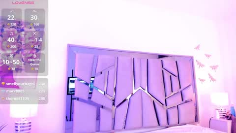 Lanna  online show from 12-30-24, 06:05