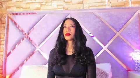 Lanna  online show from 07-01-26, 12:07