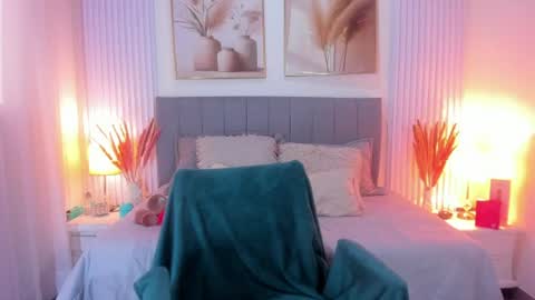 Snapshot of _lara1 chatting on 06-29-26, 07:14 paulina online show from 06-29-26, 07:14