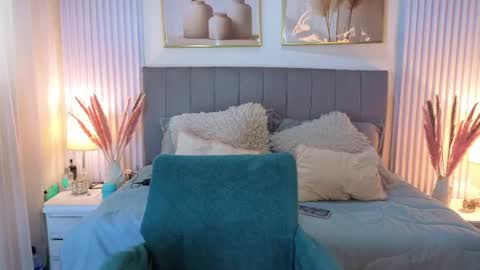 Snapshot of _lara1 chatting on 07-26-26, 05:20 paulina online show from 07-26-26, 05:20