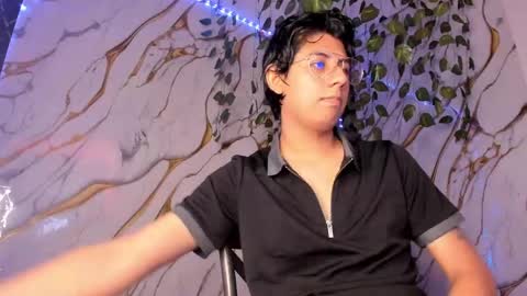 Snapshot of _latinsexy chatting on 05-30-26, 02:47 _latinsexy online show from 05-30-26, 02:47