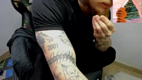 Snapshot of _layne chatting on 12-05-25, 06:22 Layne online show from 12-05-25, 06:22