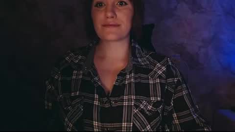 Snapshot of _letty_ chatting on 03-08-25, 12:44 Letty online show from 03-08-25, 12:44