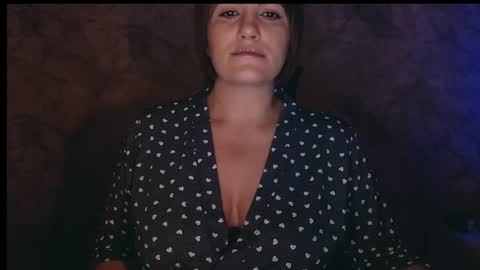 Snapshot of _letty_ chatting on 10-08-25, 10:29 Letty online show from 10-08-25, 10:29