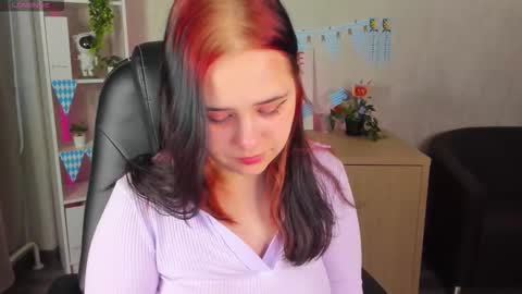 Snapshot of _lexii_pop chatting on 10-14-25, 01:17 Im Alis 3 online show from 10-14-25, 01:17