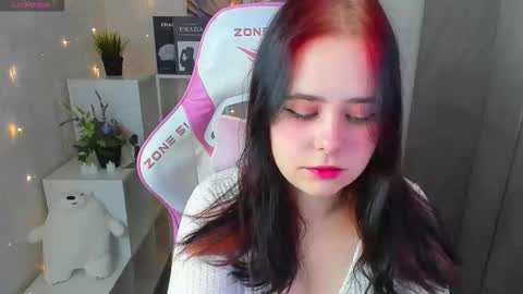 Snapshot of _lexii_pop chatting on 10-15-25, 01:06 Im Alis 3 online show from 10-15-25, 01:06