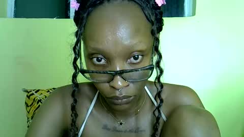 Snapshot of _lexysky23 chatting on 02-21-26, 12:22 LexySky online show from 02-21-26, 12:22